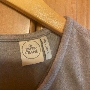 Soft sude with lace on the bottom razed back